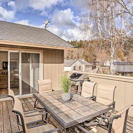 Villa Mount Shasta Escape With Balcony About Walk To Dtwn Esterno foto