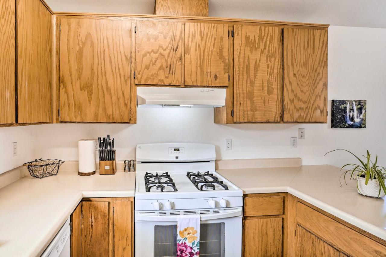 Villa Mount Shasta Escape With Balcony About Walk To Dtwn Esterno foto