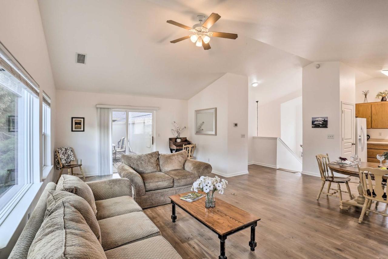 Villa Mount Shasta Escape With Balcony About Walk To Dtwn Esterno foto